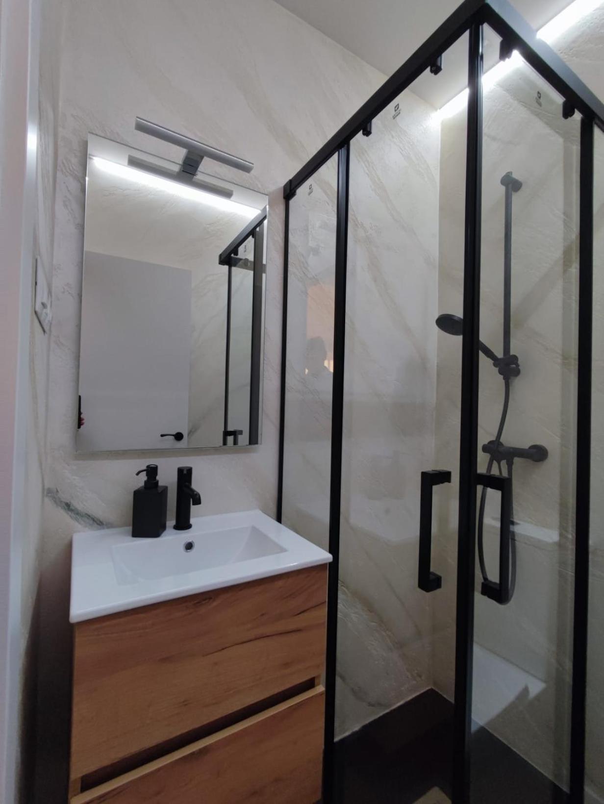 Ama Madrid Metropolitano 18 Apartment Exterior photo